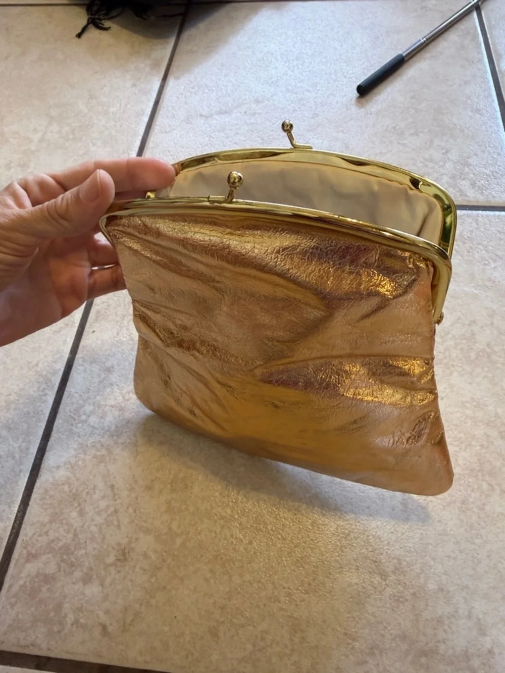 Gold Metallic kiss lock Clutch Bag - Elegant Evening Handbag